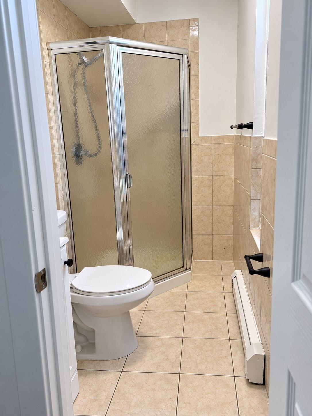212 15TH ST Unit: 5