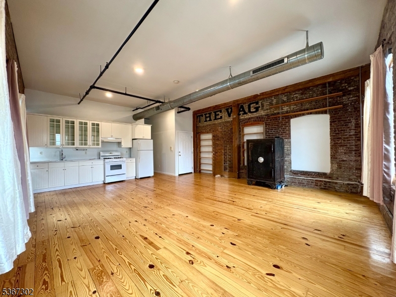 9-11 Crawford St 7