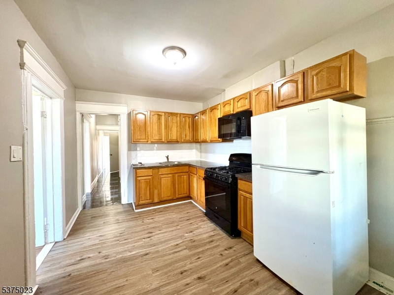 96 Quitman St 3