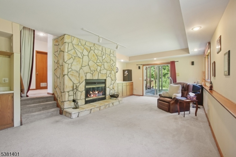 15 Old Clinton Rd