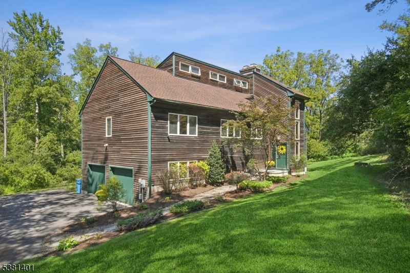 15 Old Clinton Rd