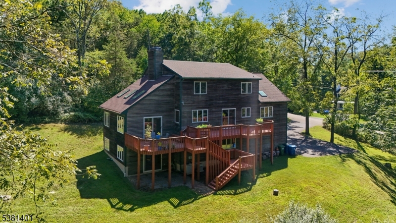 15 Old Clinton Rd