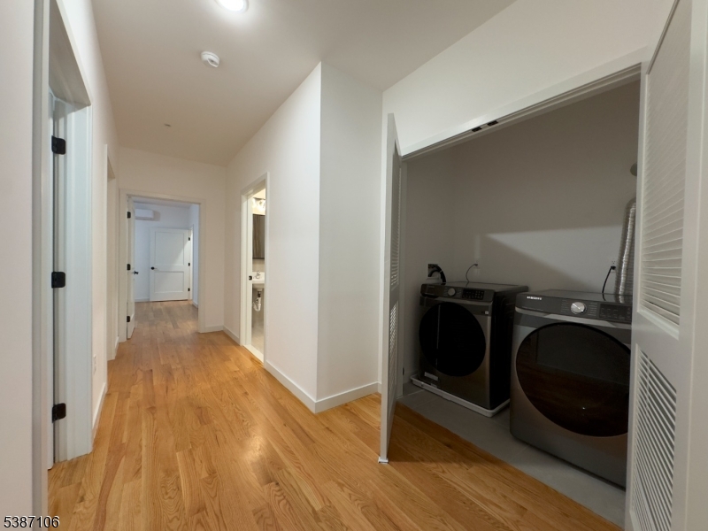 52 James St 1