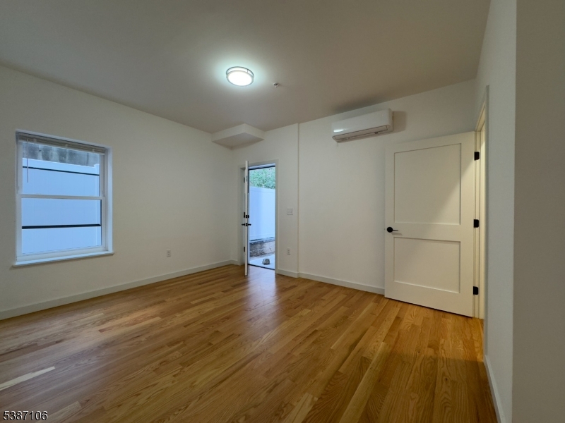 52 James St 1