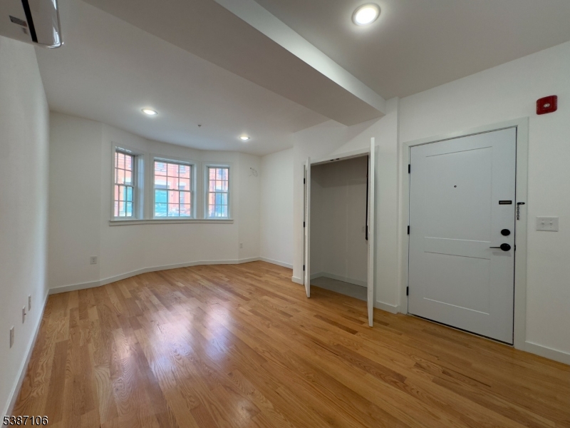 52 James St 1