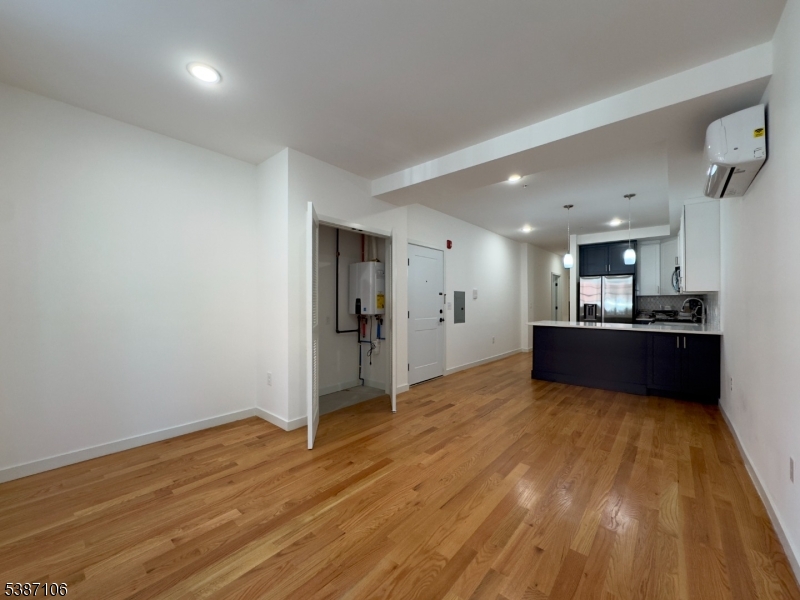 52 James St 1