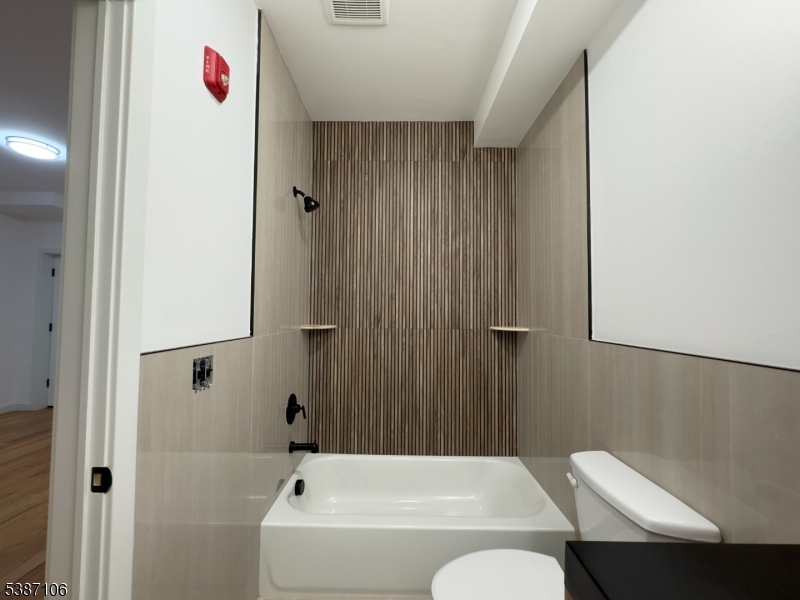 52 James St 1