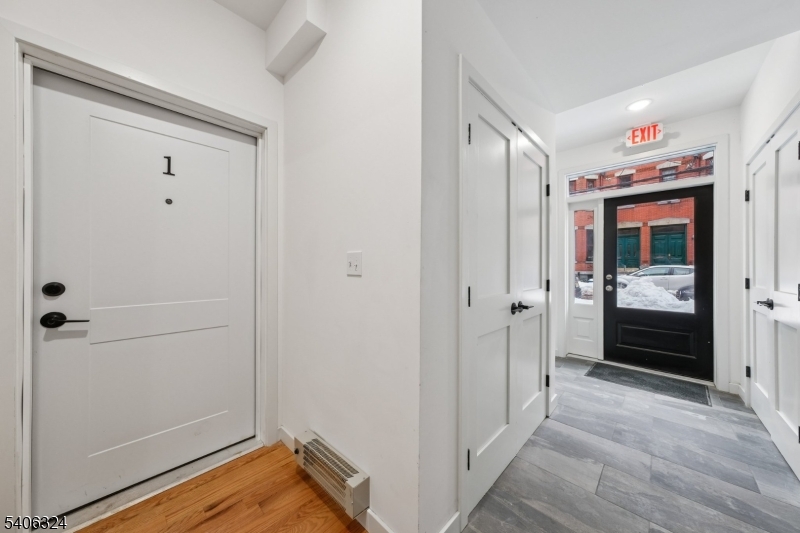 52 James St Unit 1 1