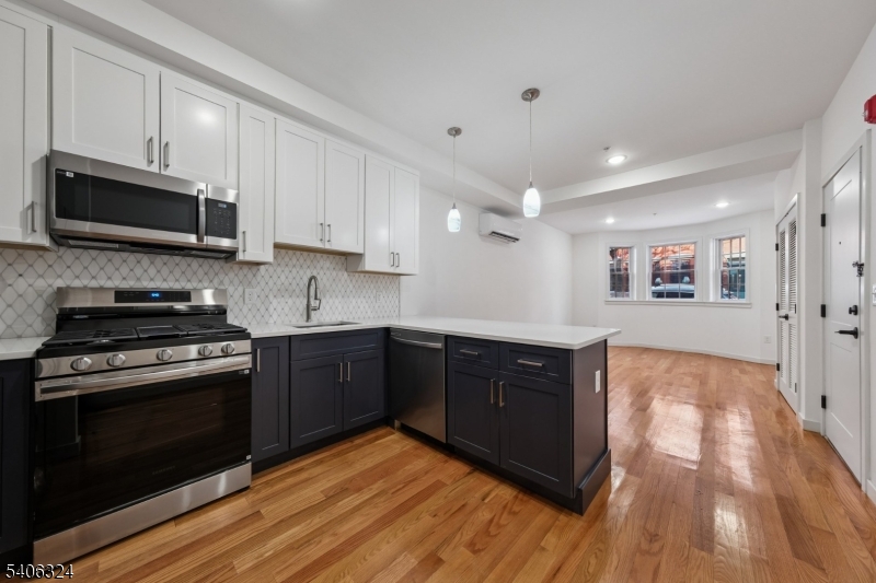 52 James St Unit 1 1