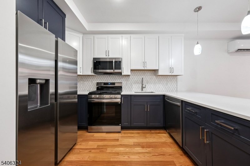 52 James St Unit 1 1