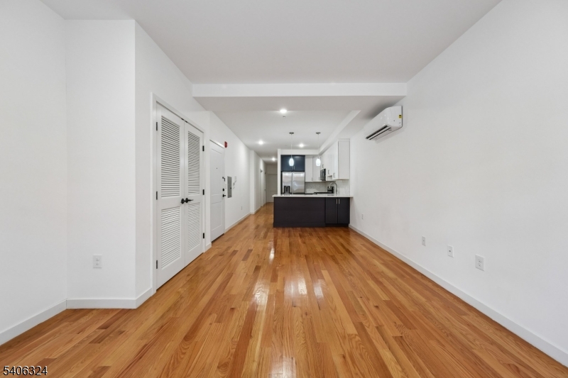 52 James St Unit 1 1