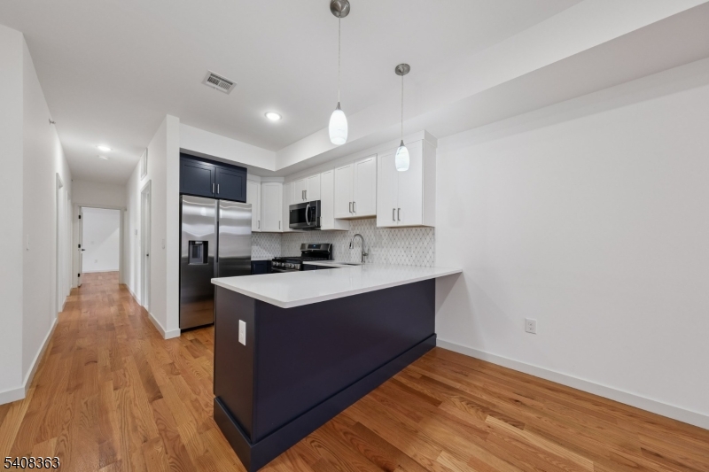 52 James St Unit 4 4