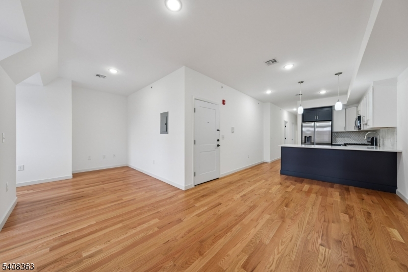 52 James St Unit 4 4