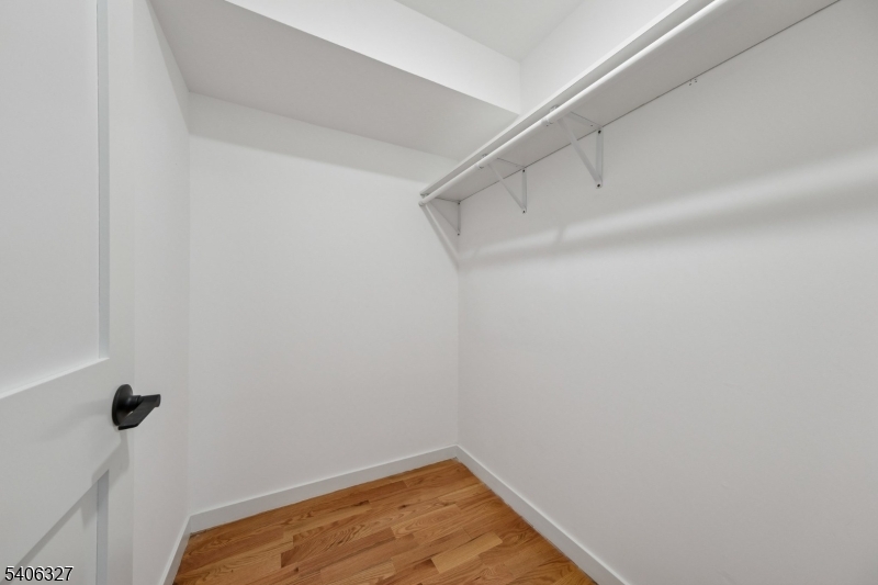 52 James St Unit 1 1