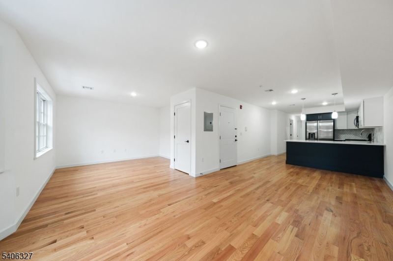 52 James St Unit 1 1