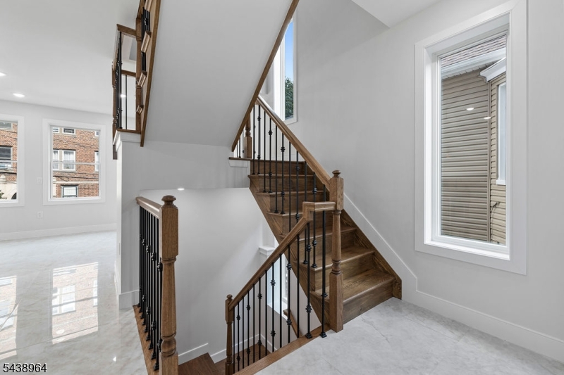 15 Fulton Ave 2