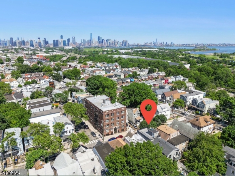 15 Fulton Ave 2