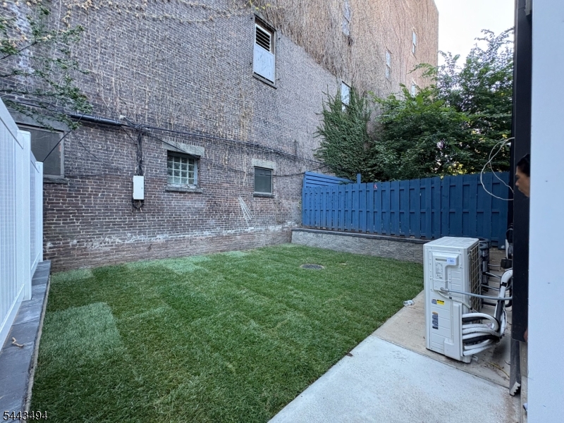 52 James St 2