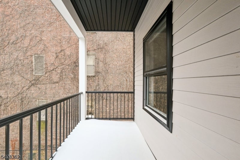 52 James St 3