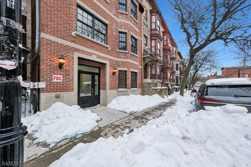 52 James St 3