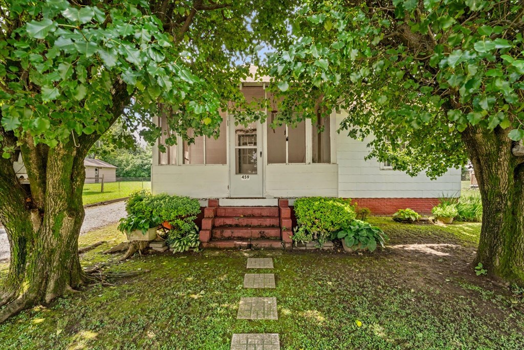459 Conway Street