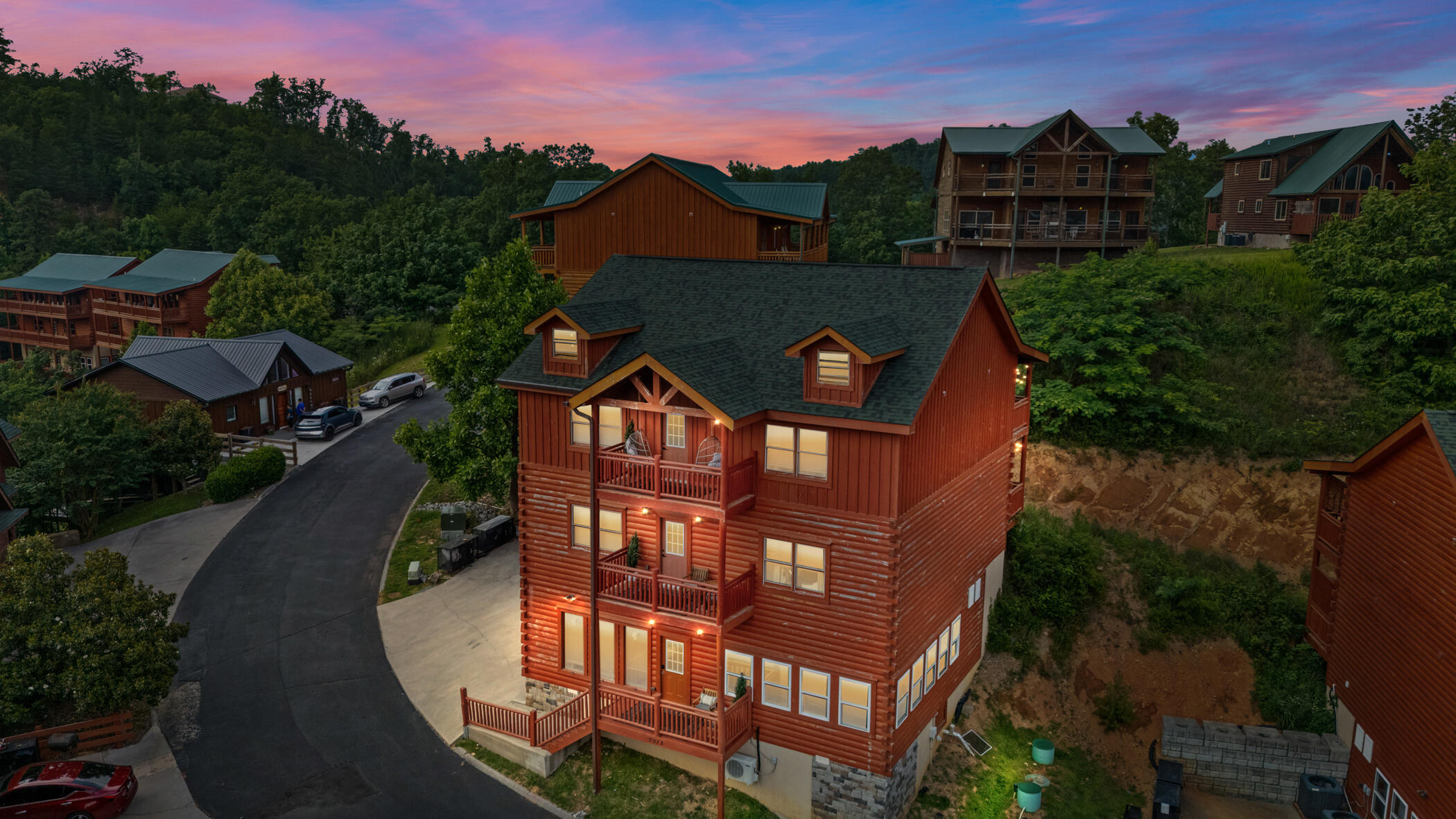 2513 Laurel Point Way
