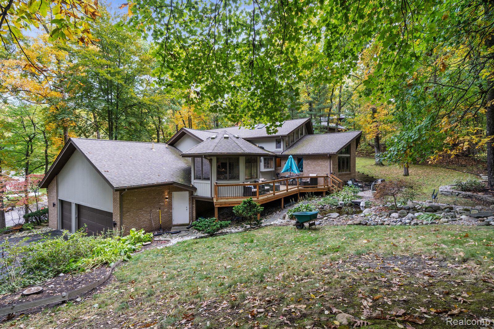6653 COLLEGE Park