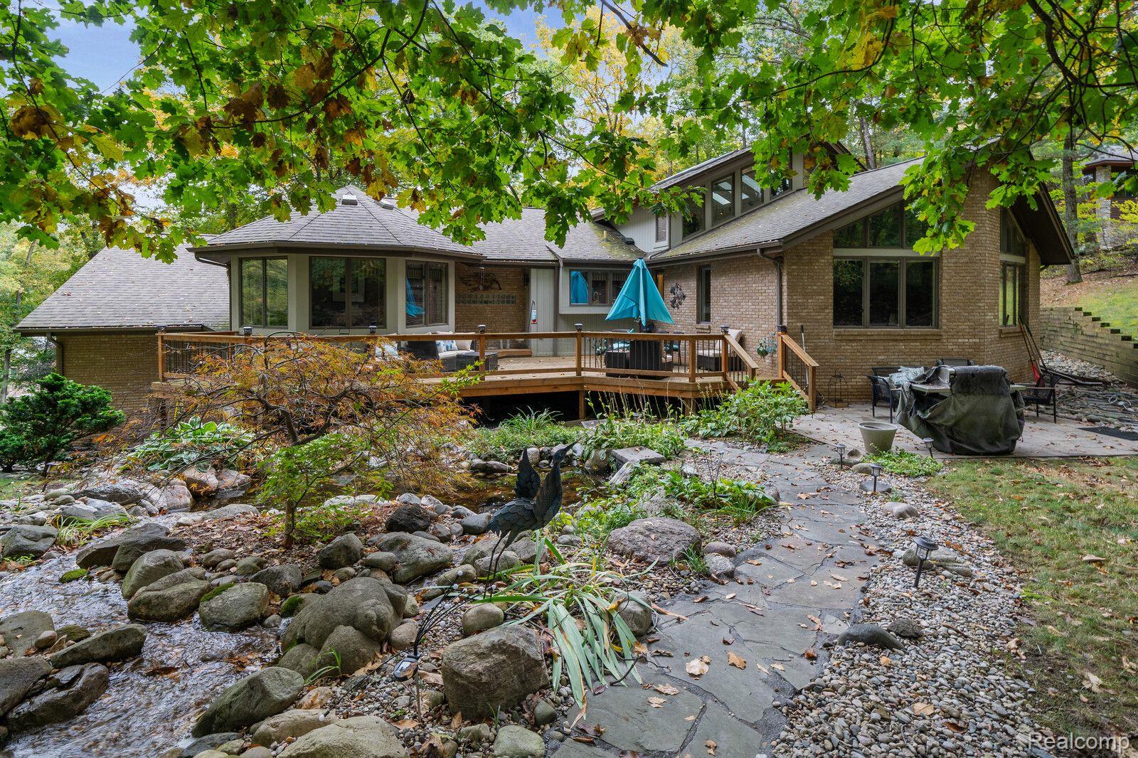 6653 COLLEGE Park