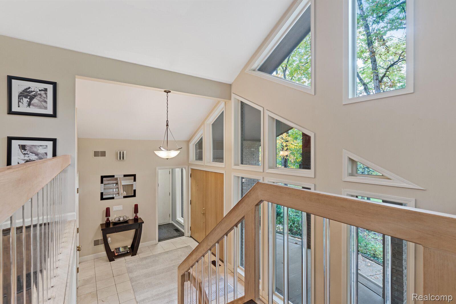 6653 COLLEGE Park