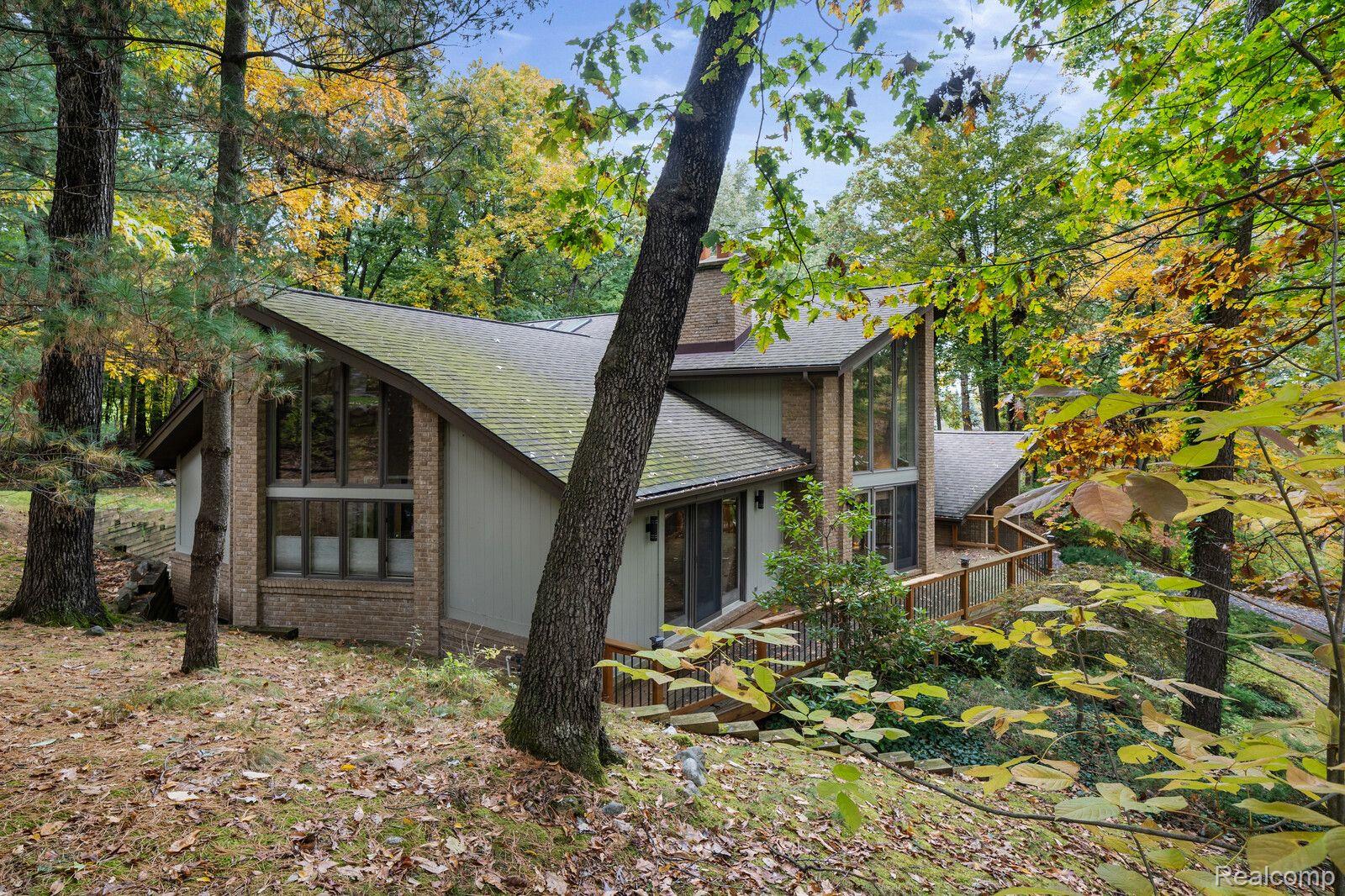 6653 COLLEGE Park