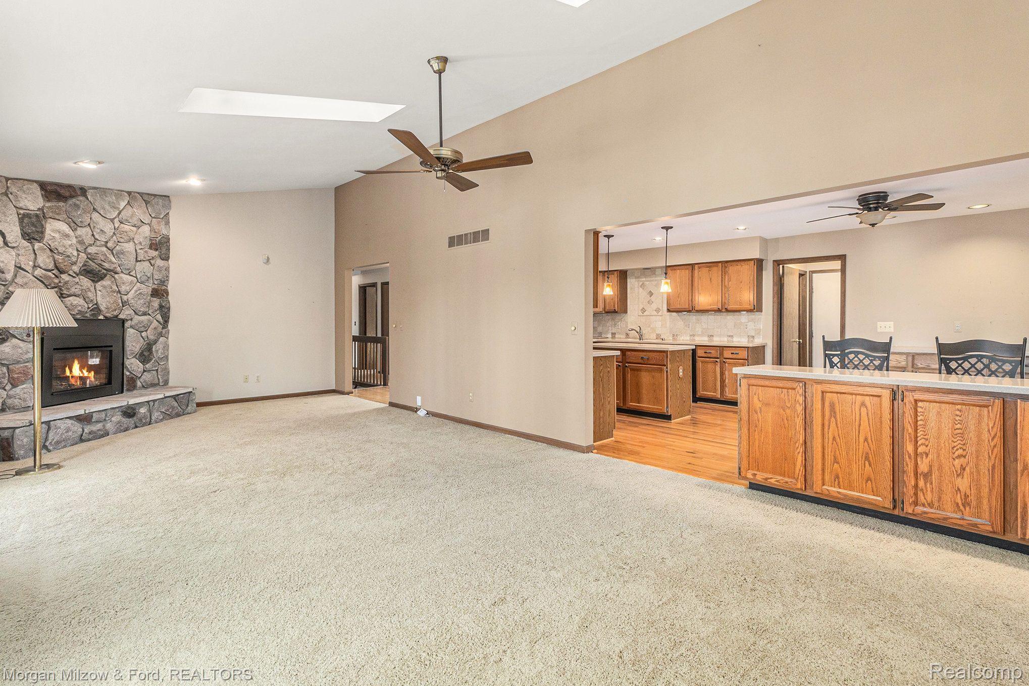 5976 Snow Apple Drive