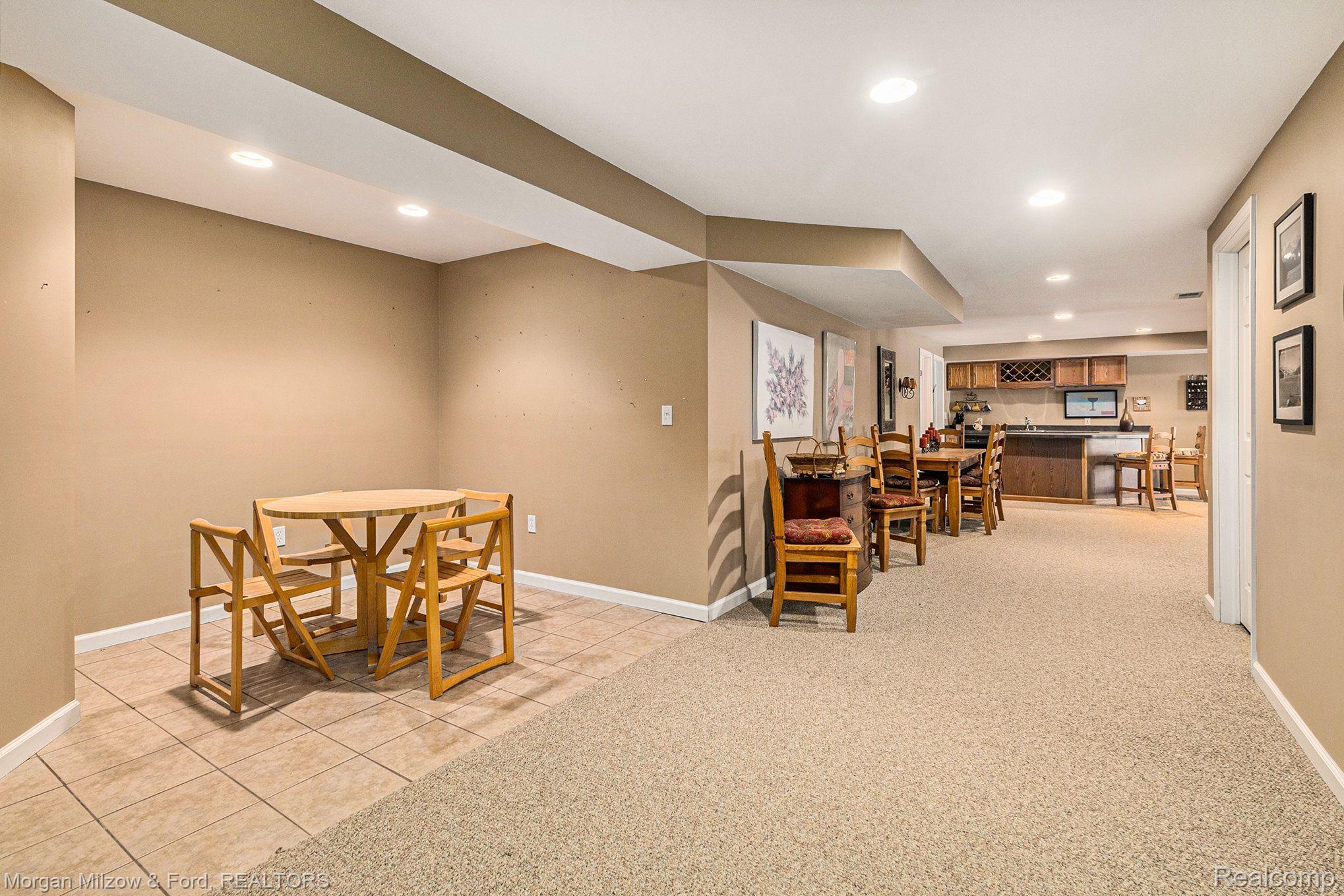 5976 Snow Apple Drive