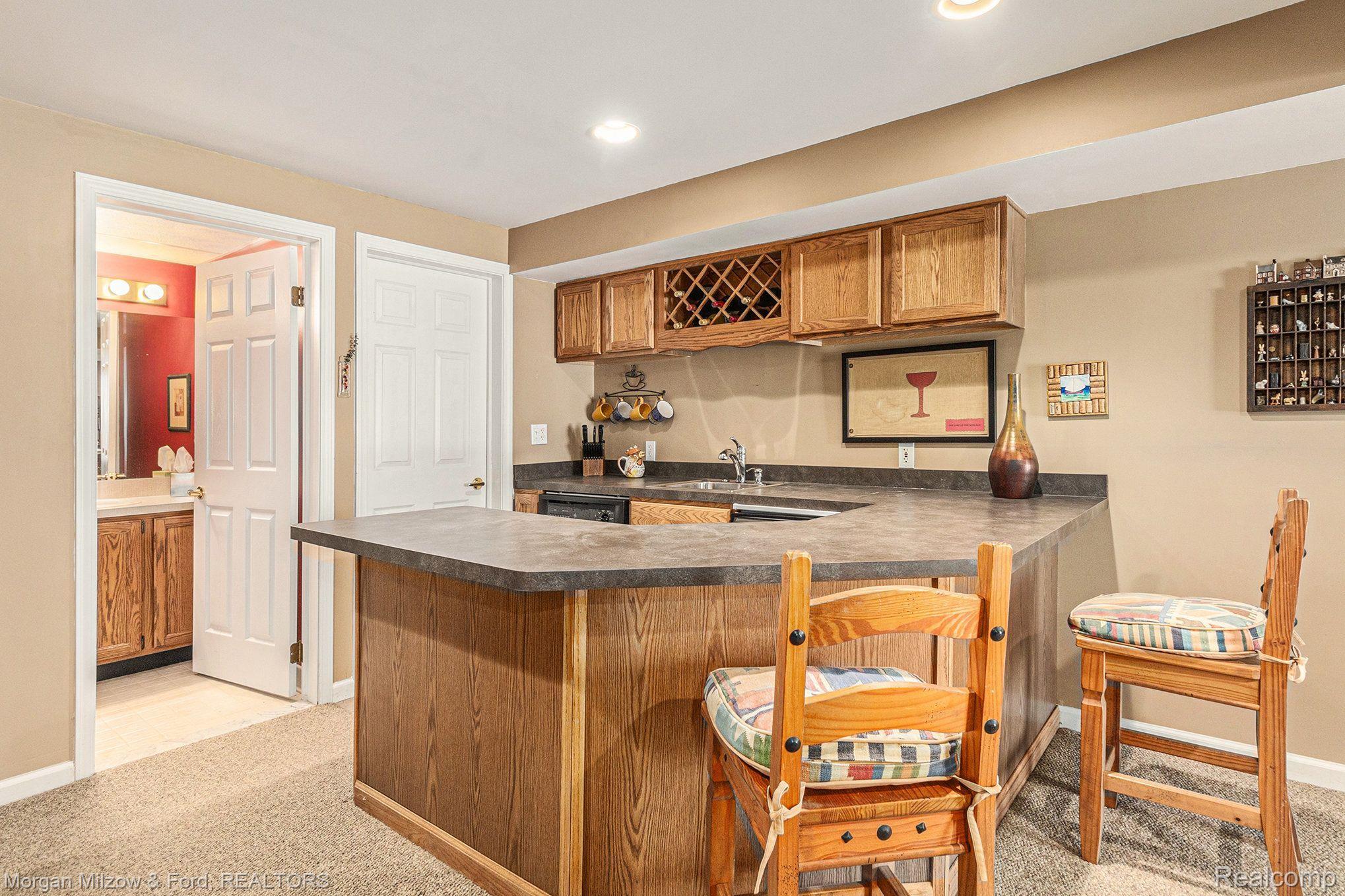 5976 Snow Apple Drive