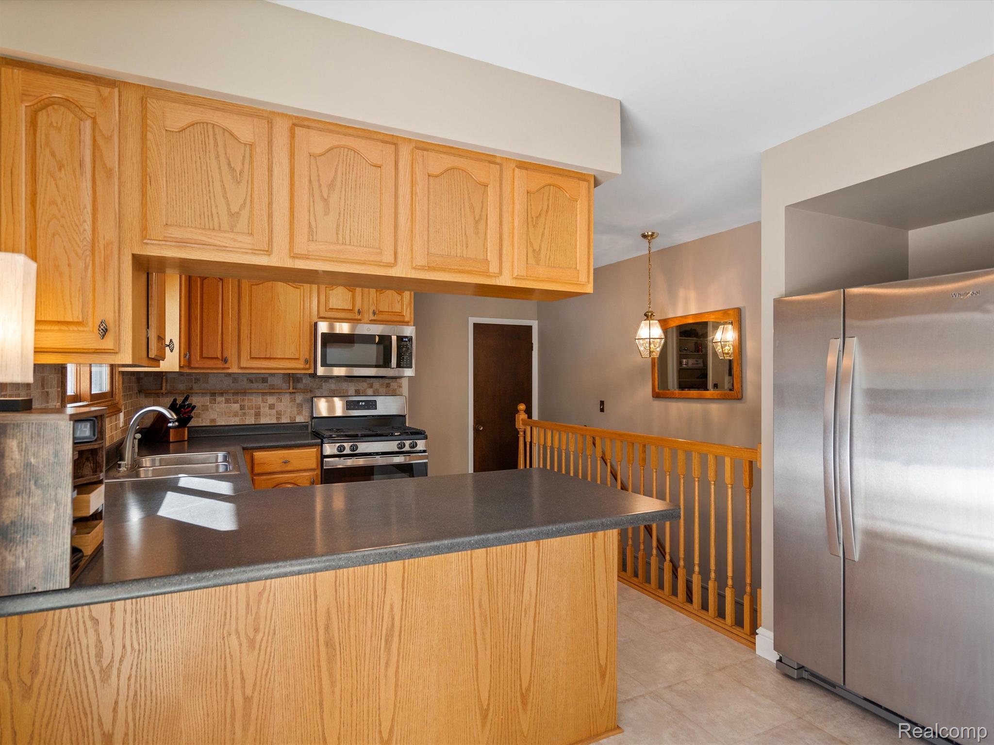 1633 ONEIDA Trail