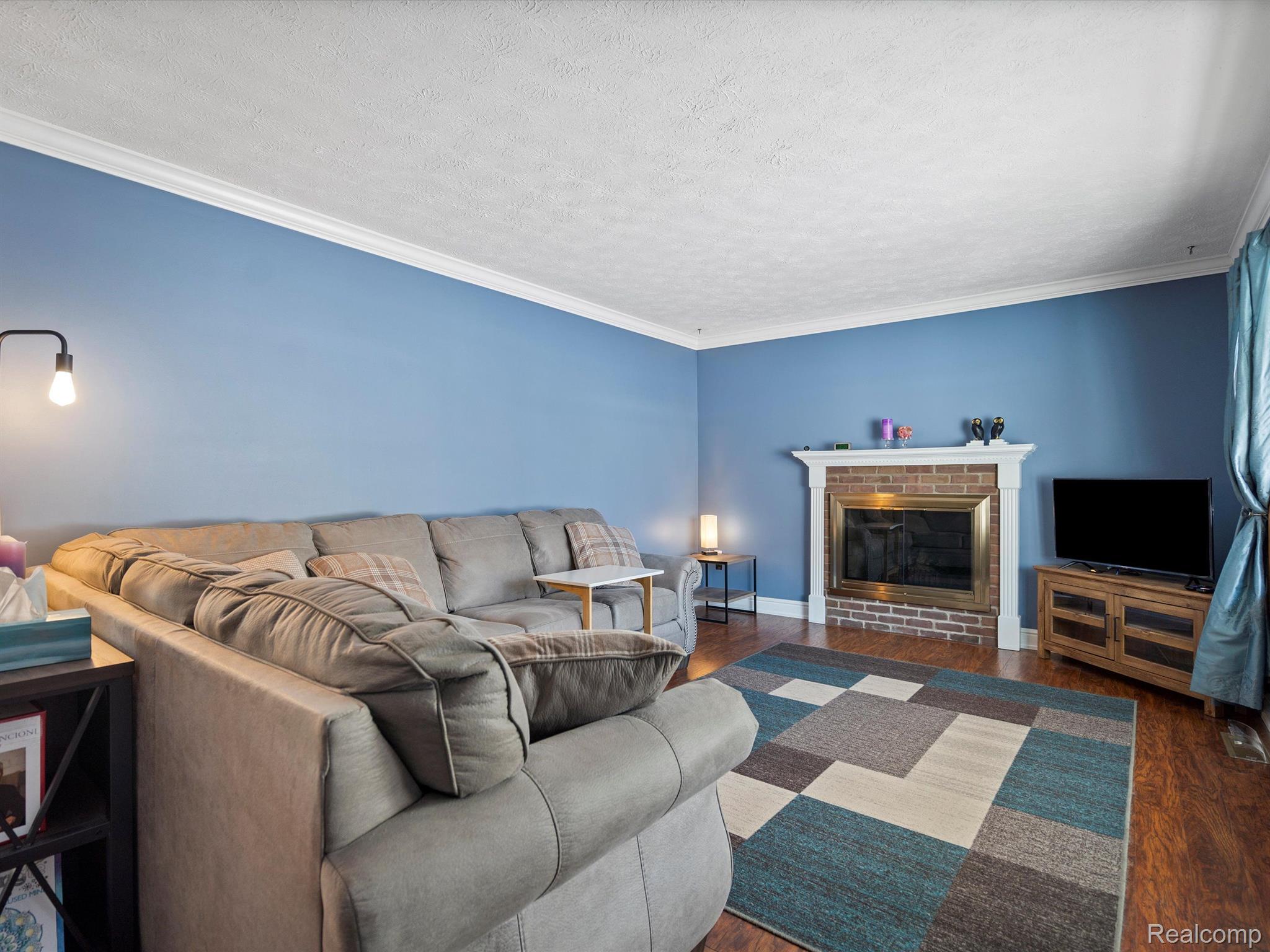 1633 ONEIDA Trail