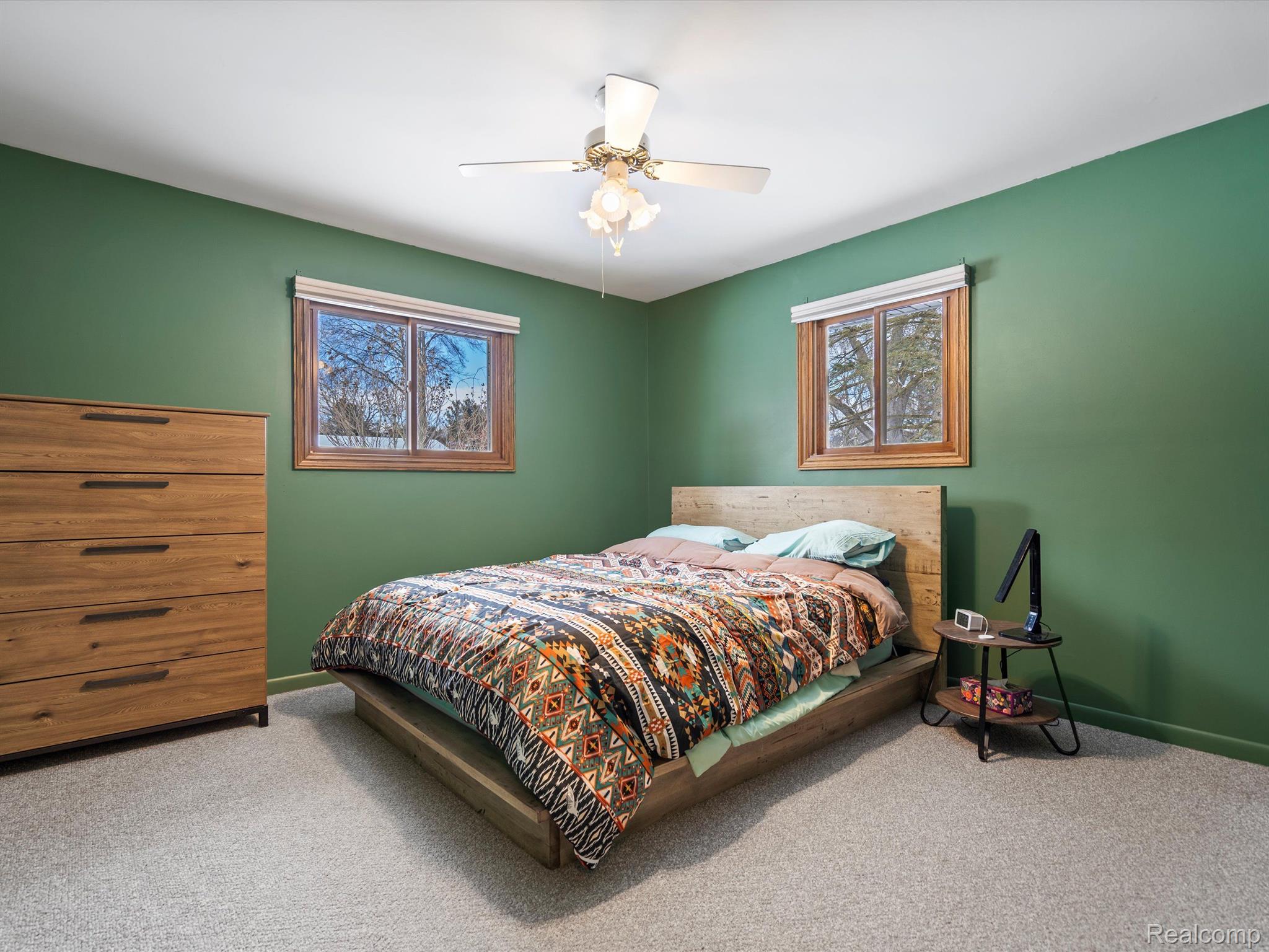 1633 ONEIDA Trail