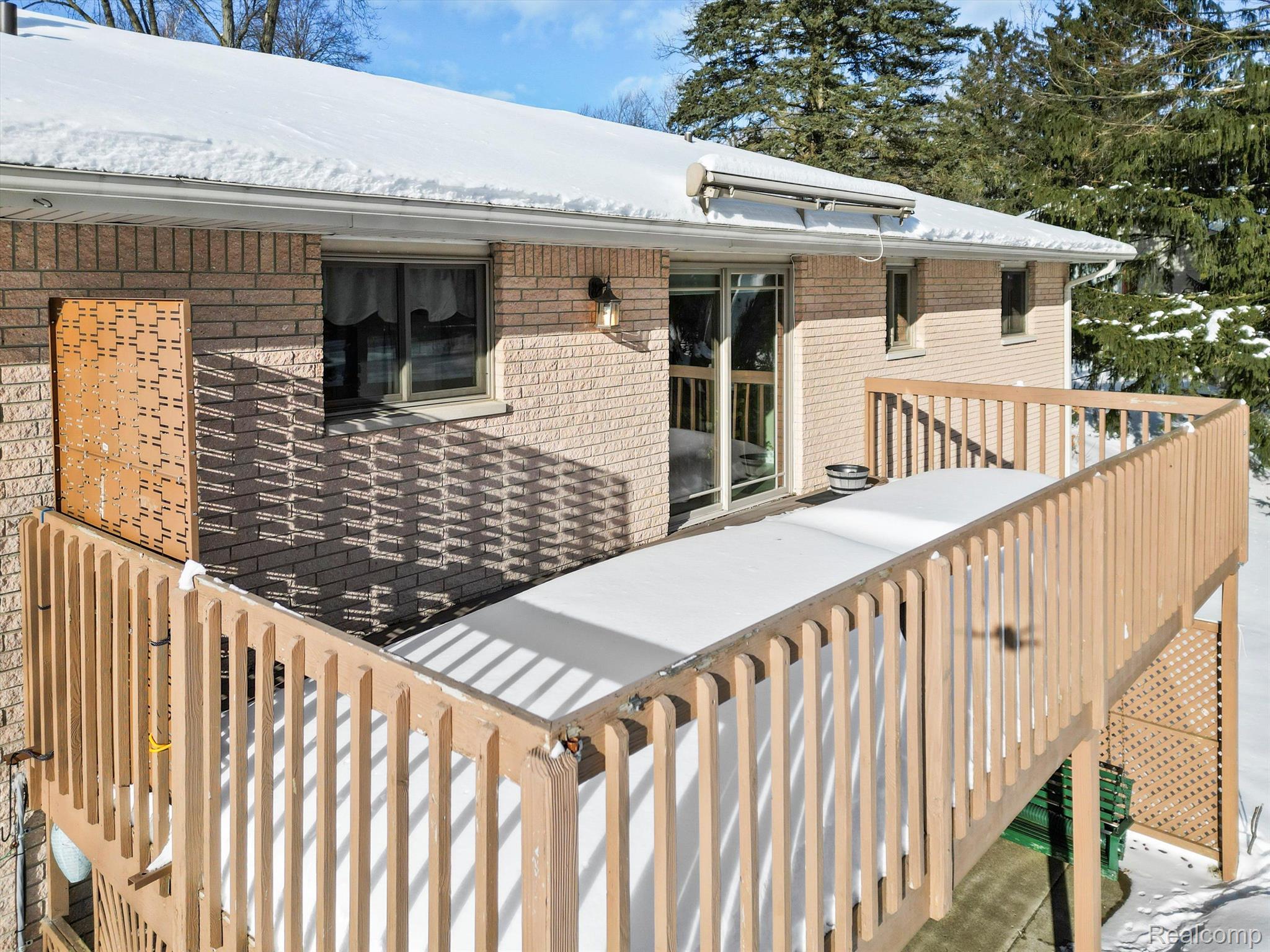 1633 ONEIDA Trail