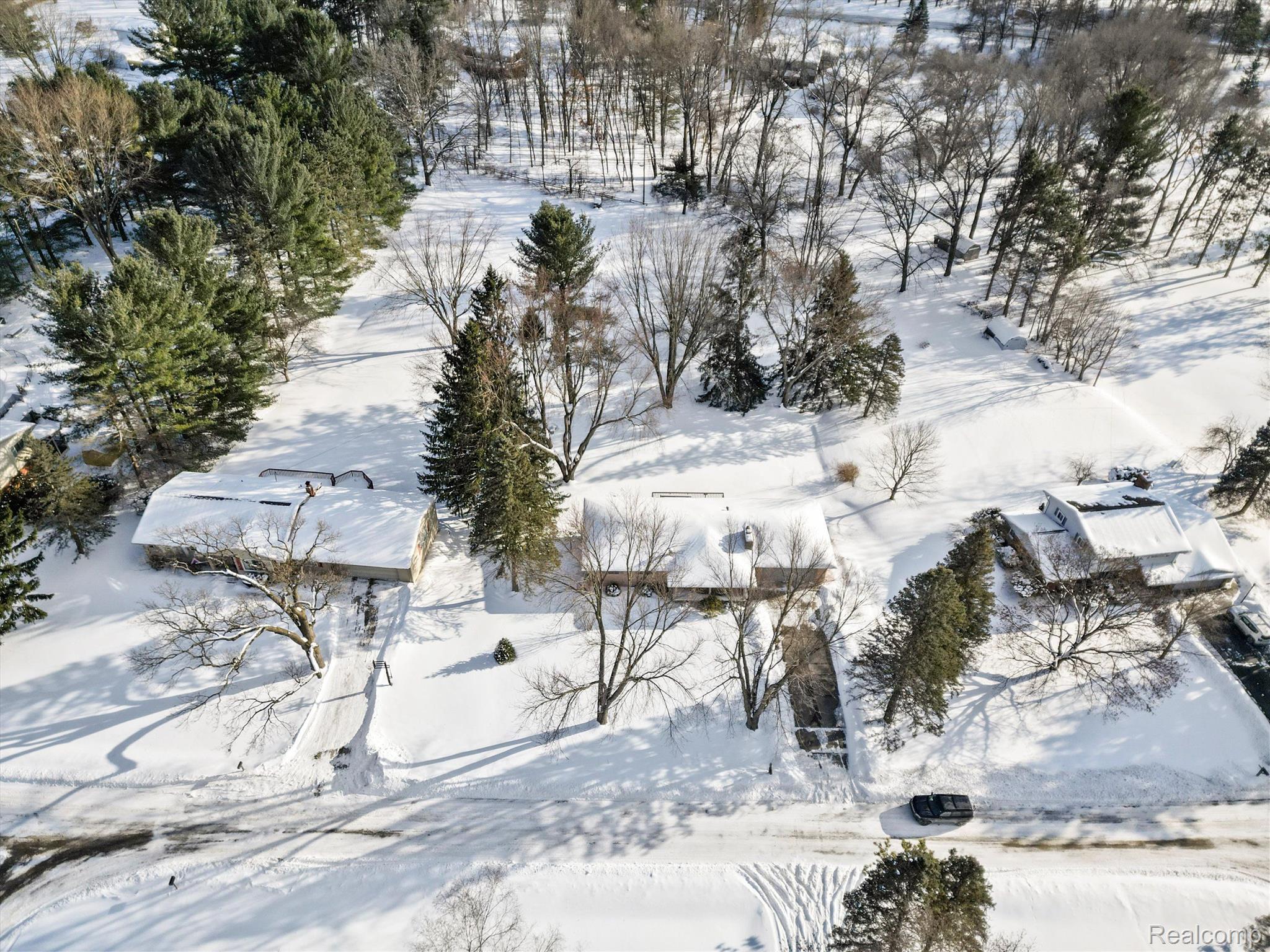 1633 ONEIDA Trail