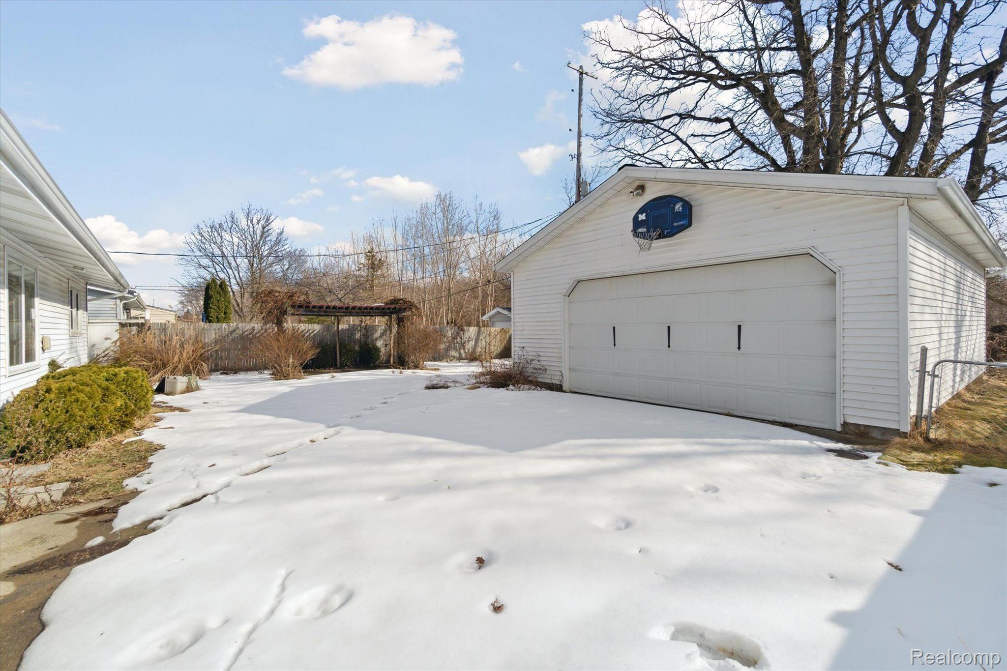 514 SEQUOIA Drive