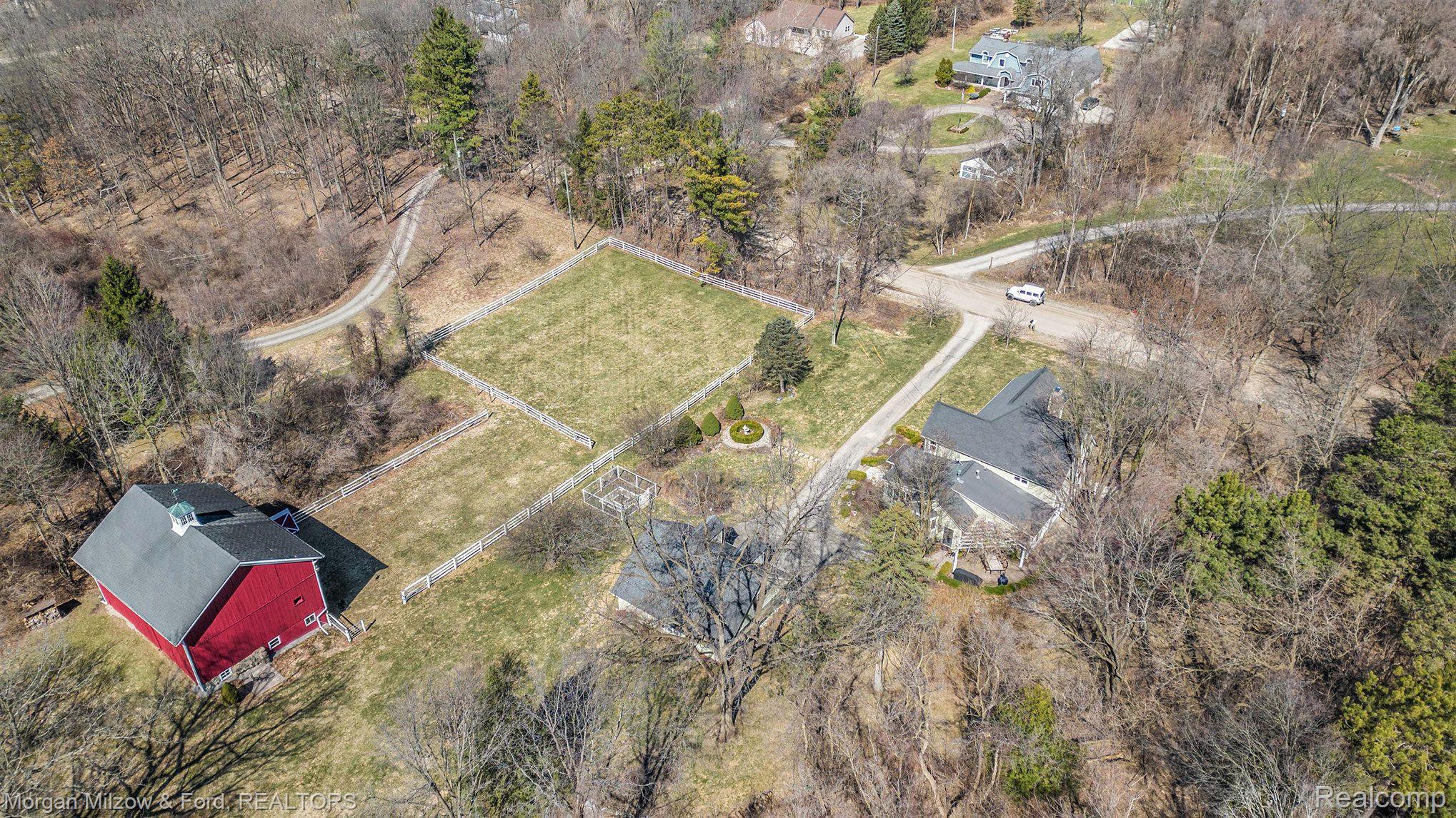 9662 Hadley Road