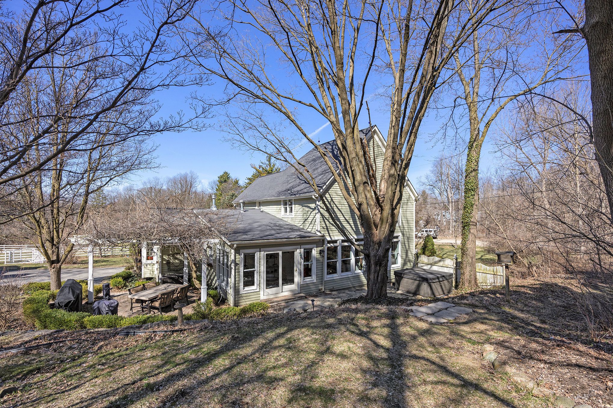 9662 Hadley Road