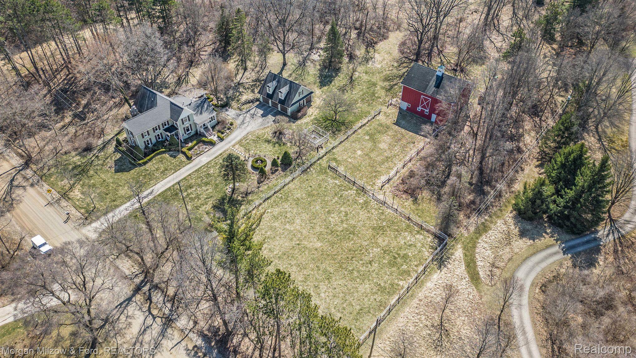 9662 Hadley Road