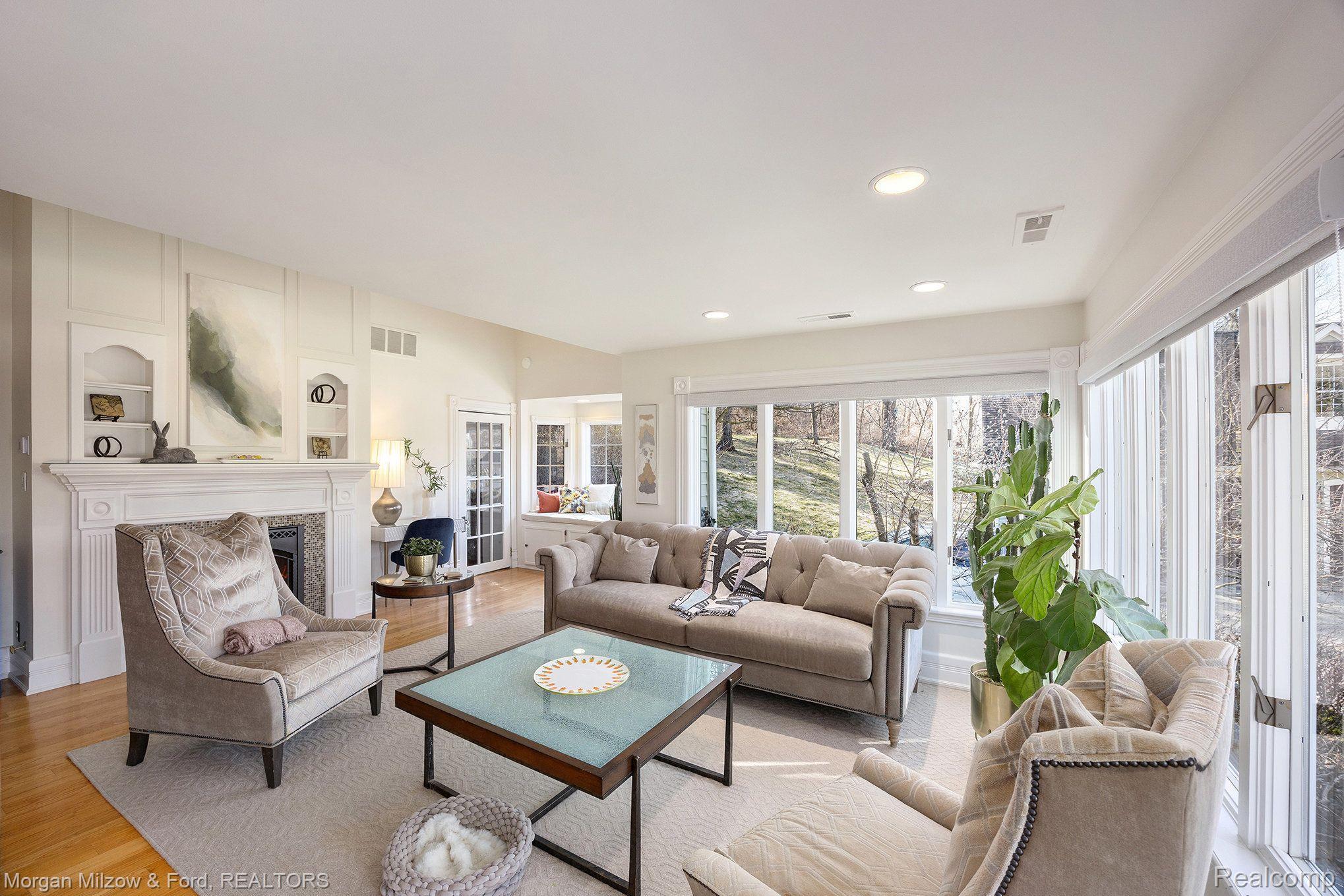 9662 Hadley Road