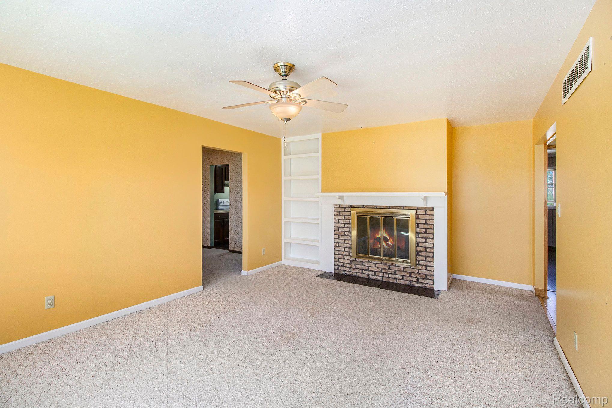 1148 W COOK Road