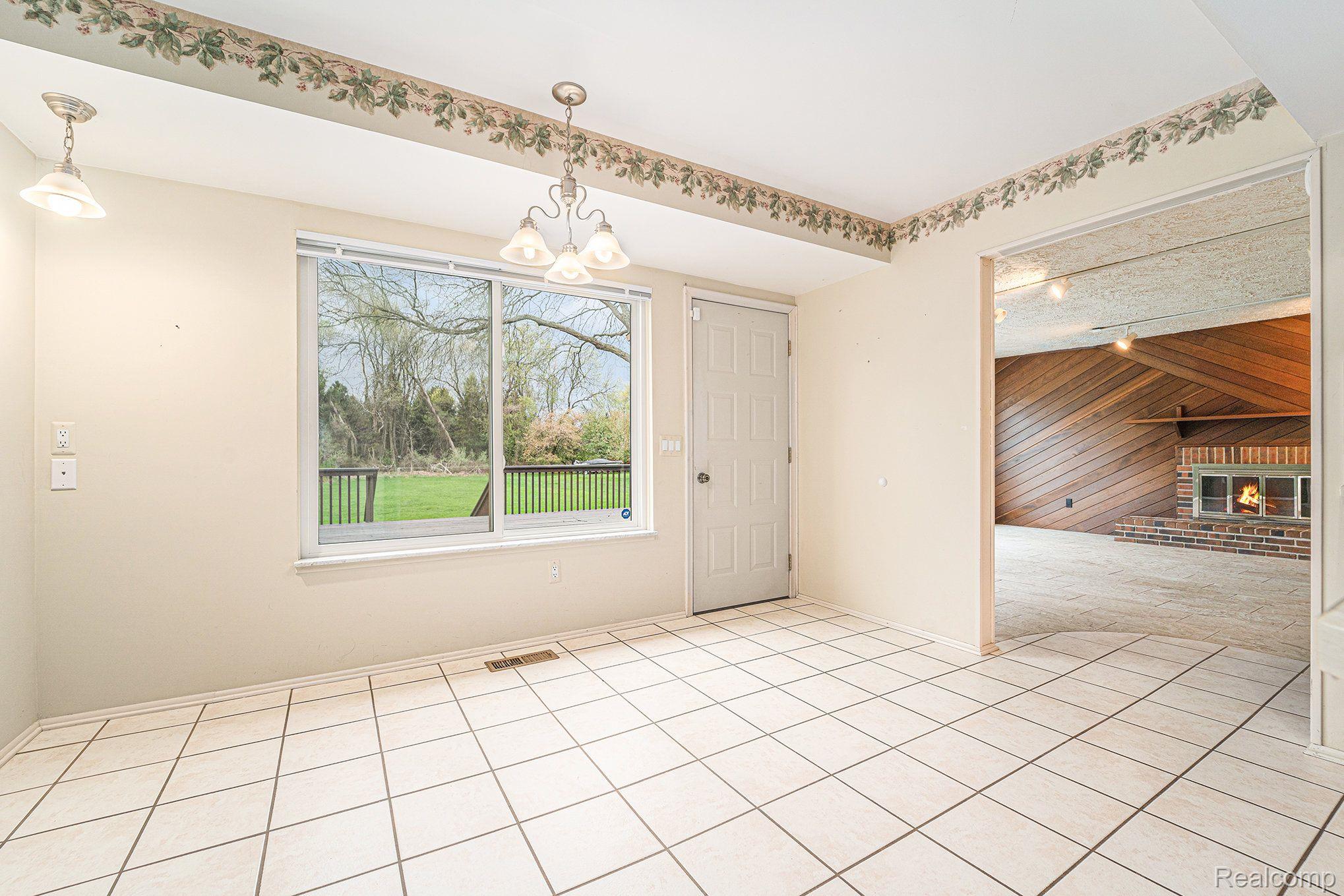 8165 Holcomb Road