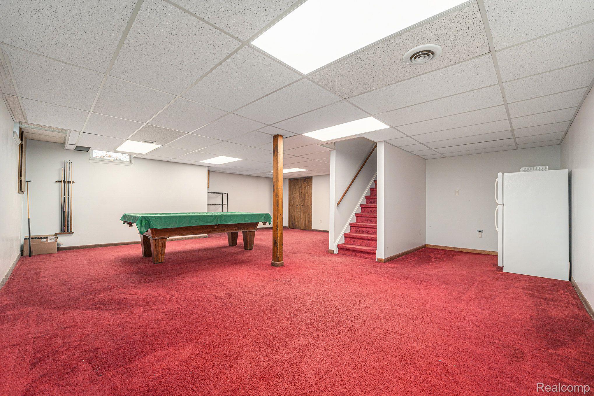 8165 Holcomb Road
