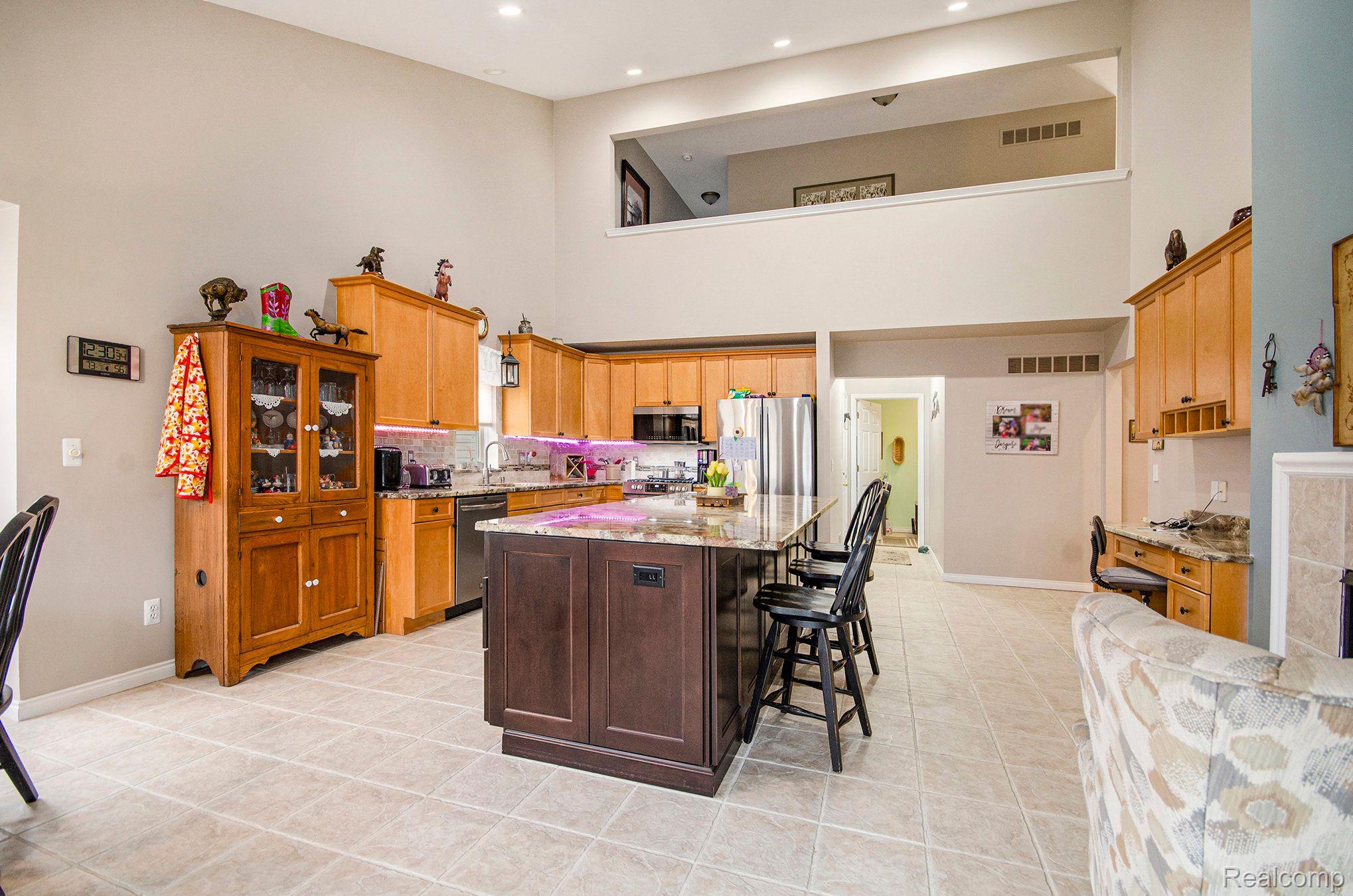 10213 Wellington Drive