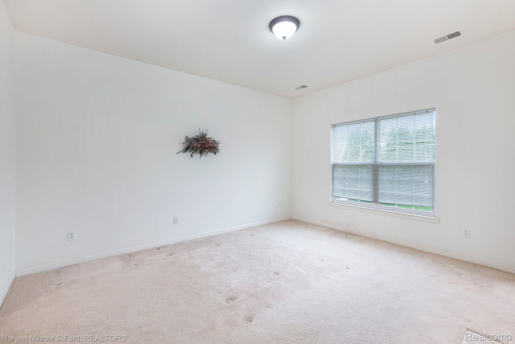 43450 Pendleton Circle