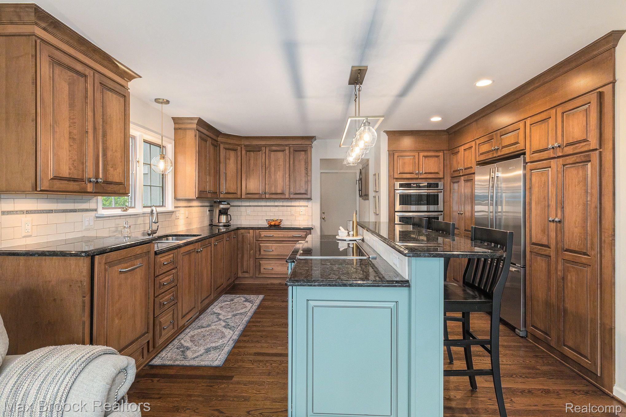 5406 BRISTOL PARKE Drive