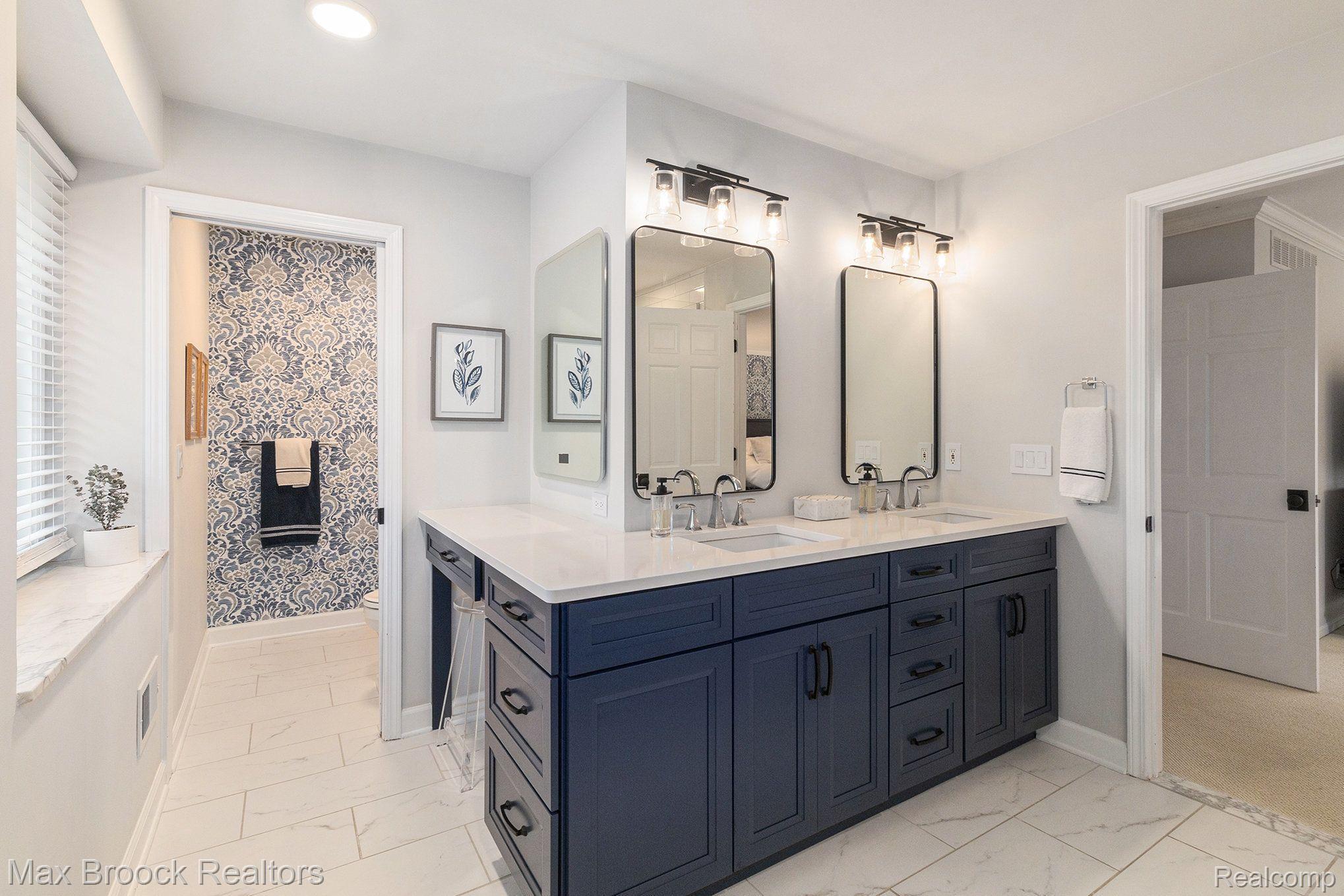 5406 BRISTOL PARKE Drive